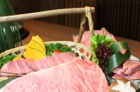銅鑼湾（コーズウェイベイ）和牛焼肉「純」日本酒との通な組み合わせ
