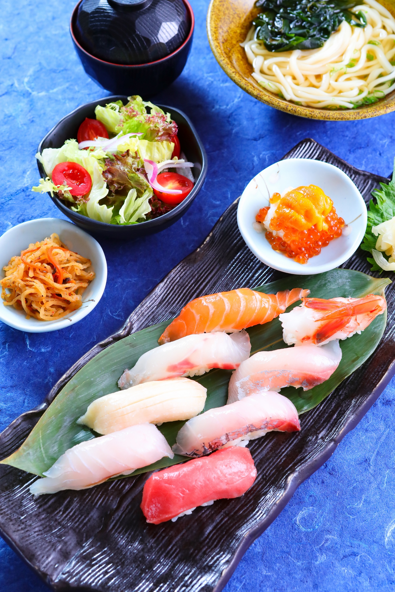 assorted sushi set with udon (1533x2300)