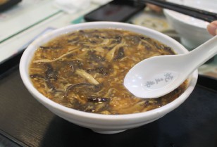 香港人に愛される滋養強壮食材 「ヘビ」スープ