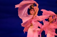 上海歌舞団による「トキがモチーフの舞台劇」広州市