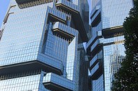 香港を象徴する10棟の高層ビルと、ユニークなニックネーム